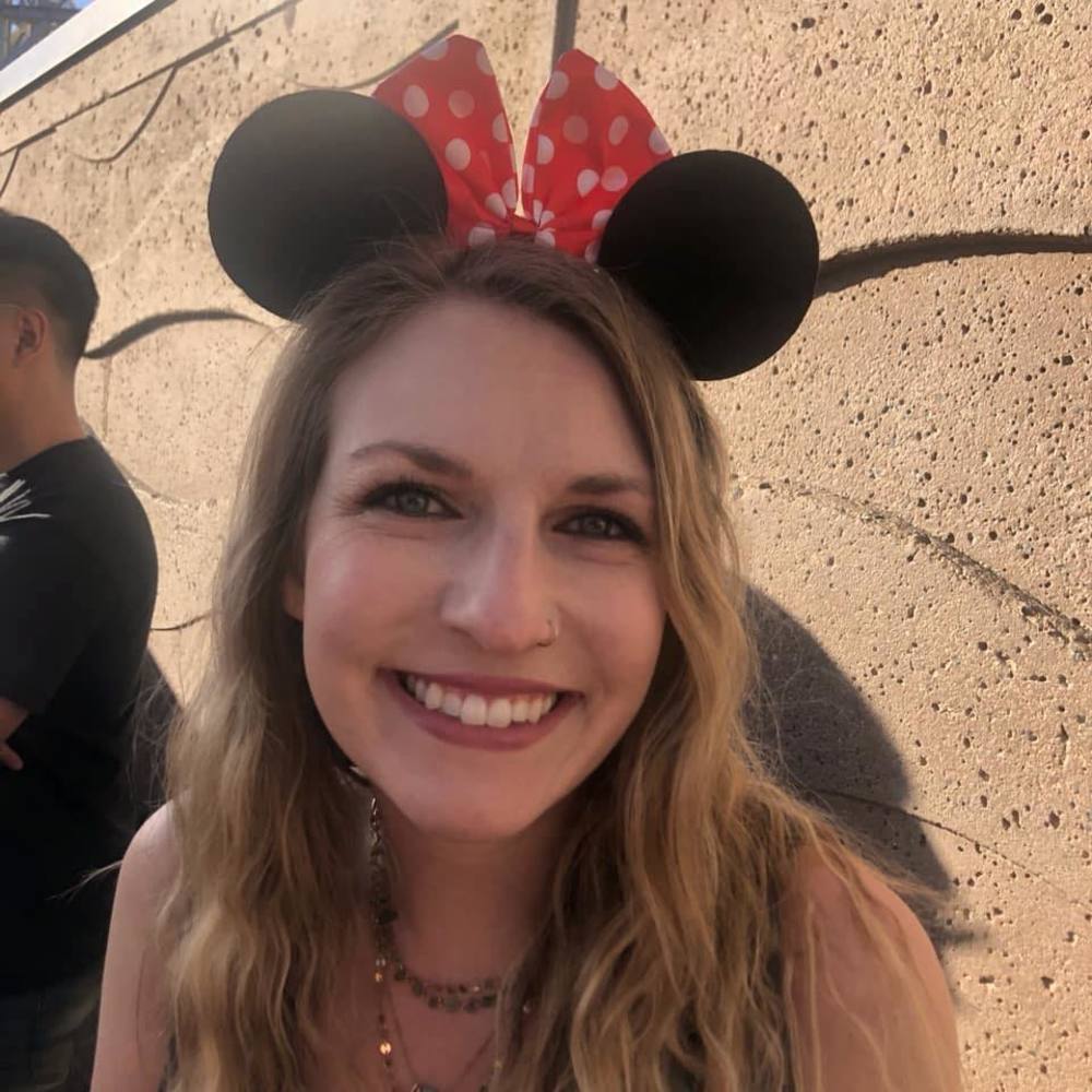 Meet your Posher, Danielle